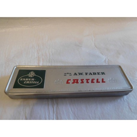 Antigua lata estuche de la marca Faber Castell. Alemania. En metal. Años 60.