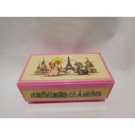 Caja de música. Cajita de música joyero en rosa.  Lady Mate. Japón. Años 70-80