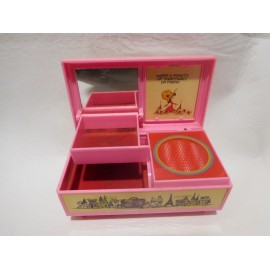 Caja de m&uacute;sica. Cajita de m&uacute;sica joyero en rosa.  Lady Mate. Jap&oacute;n. A&ntilde;os 70-80