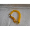 Llavero de cordón años 80. En amarillo.