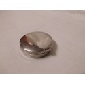 Pastillero en plata con marca-sello de joyero en base. Precioso. 5 cm diámetro. Elegante.