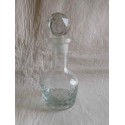 Botella perfumero o licorera en cristal de Bohemia. Con tapón en vidrio esmerilado.