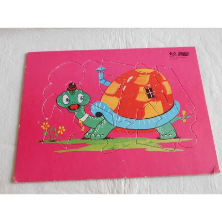 Puzle especial Diyuque tortuga mágica en cartón duro.
