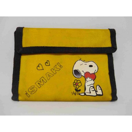 Bonita cartera años 80 de Snoopy en tela y con cierre en belcro.