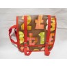 Cartera de Colegio años 70 en rojo y marrón con números. Nueva. Sistema cierre en broche.