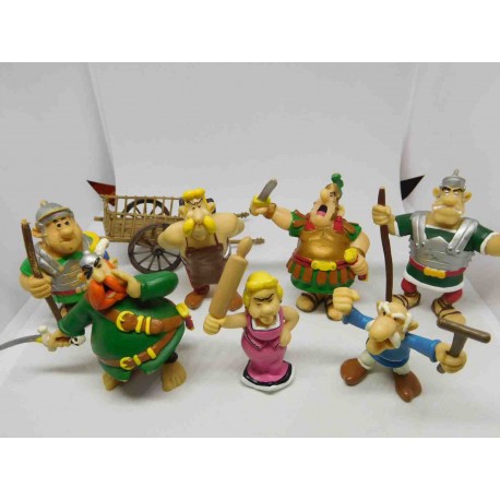 Lote de siete figuras de pvc de Plastoy de la serie Asterix y un carro. Algunos muy difíciles.