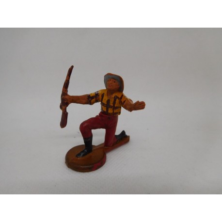 Figura vaquero arrodillado. Goma. Años 50. Fabricado por gama. Ref 24.