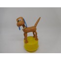 Figura móvil de Pluto con deposito de caramelos. Kiosko. Años 70.