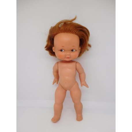 Muñeca de Famosa antigua. Desconozco nombre. Pelirroja.