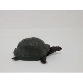 Tortuga en goma blanda fabricada en Hong Kong. A&ntilde;os 80.