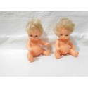 Dos muñecas bebe Cositas. Marca BB. Similar Barriguitas.