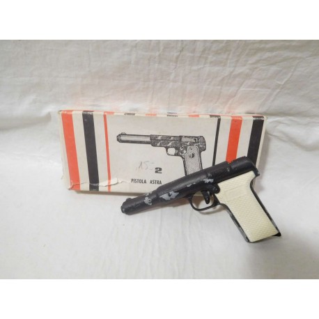 Miniatura pistola Astra en caja. AVC. España. Años 60. Ref 1.