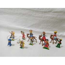 Figuras de belén Mirete en miniatura. Años 60. Completo a falta del niño Jesús.