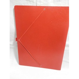 Carpeta Saro modelo 30. En color rojo bermellón. Un clásico de los 80-90.