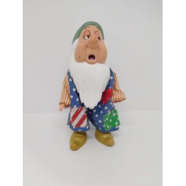 Bonita figura articulada de Enanito Dormilón de Blancanieves. Simba.