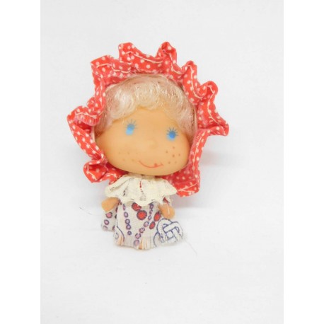 Pequeña muñeca años 80.