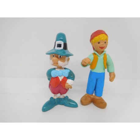 Pareja de muñecos en pvc serie Nils Holgerson. Firma Apollo Films. Años 80.