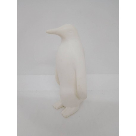 Pinguino blanco en plástico muy decorativo