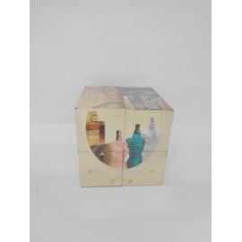 Cubo promocional de Jean Paul Gaultier. Publicidad de Jean Paul Gaultier.