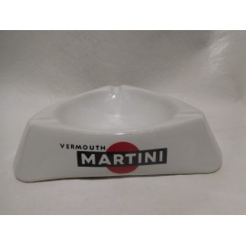 Cenicero en porcelana con publicidad Martini. Vintage.
