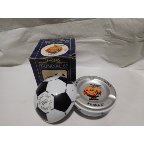 Antiguo cenicero en forma de balon del Naranjito. Mundial de España 82