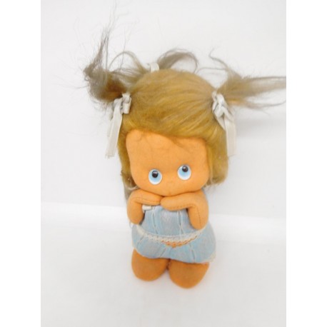 Simpática muñeca de fieltro vestida para irse a dormir. Años 60-70