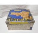 Antigua caja retornable en laton y papel galletas Artiach Artinata. Años 50-60