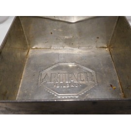 Antigua caja retornable en laton y papel galletas Artiach Artinata. Años 50-60