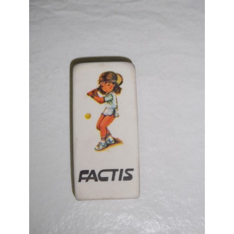 Mitica goma de borrar Factis con niña jugando al tenis. Años 80