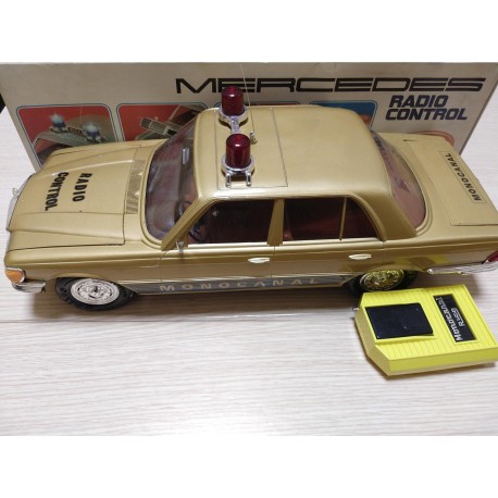 Coche de Policía Mercedes 450 SE. Mercedes Radiocontrol monocanal de Rico. En caja.