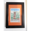 Pequeña pintura arte japonés sobre tela. Miniatura sobre pagoda con paisaje