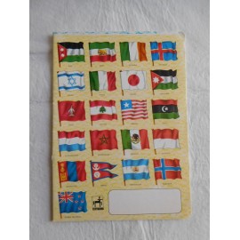 Cuaderno antiguos de dos rayas con banderas de países. Años 70.