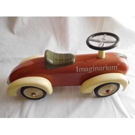 Precioso coche estilo Vintage Imaginarium con volante. Para impulsarse con los pies.
