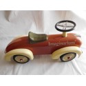 Precioso coche estilo Vintage Imaginarium con volante. Para impulsarse con los pies.