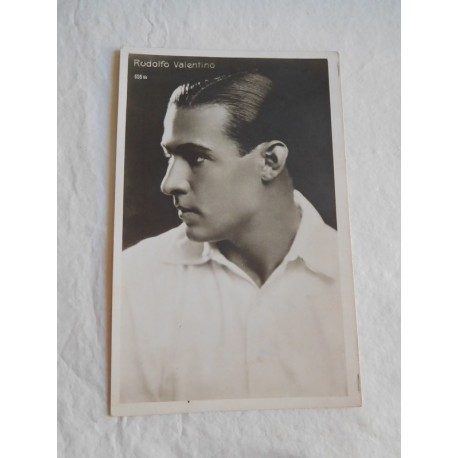 Postal de actor del cine mudo Rodolfo Valentino.